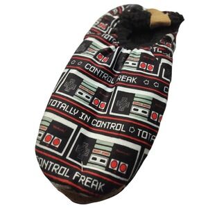 Nintendo‎ Fuzzy Babba NES Controller Fleece Slipper Socks M/L Black Red